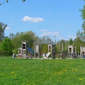 Wohnmobilstellplatz: Spielplatz am Lippesee - Stellplatz am Lippesee