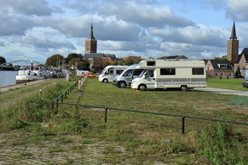 Wohnmobilstellplatz: CamperParkingHasselt.NL