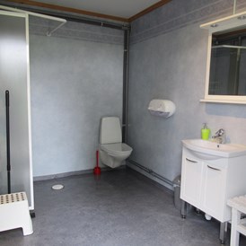 Wohnmobilstellplatz: Toilette und douche - Hammarstrands Camping, Stugby och Kafé