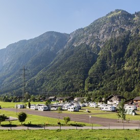 Wohnmobilstellplatz: Walch's Camping - Ihr ****Wohlfühlplatz im Klostertal am Arlberg - Walch's Camping & Landhaus