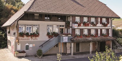 Reisemobilstellplatz - öffentliche Verkehrsmittel - Schweiz - Hotel Bären Oberbottigen