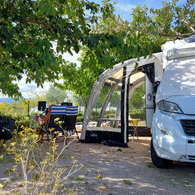 Wohnmobilstellplatz: Standard pitch - Camping Lavanda