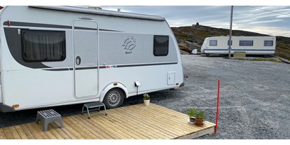 Motorhome parking space - Badestrand - Northern Norway - Repvåg Overnatting Nordkapp
