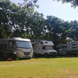 Wohnmobilstellplatz: Area camper - Camping Flintstones Park