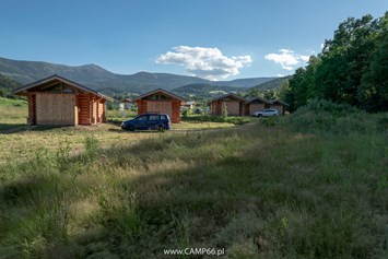 Wohnmobilstellplatz: Our log cabins - Camp 66
