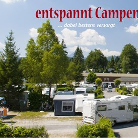 Wohnmobilstellplatz: In unseren Kompakt- Versorgungssäulen finden Sie alle wichtigen Versorgungsleitungen. - Alpen-Caravanpark Tennsee
