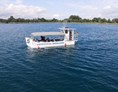 Wohnmobilstellplatz: Ausflugsboot "Wappen von Borken" auf einer Seenrundfahrt - Stellplatz am Singliser See