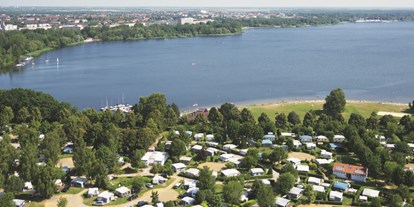 Reisemobilstellplatz - Umgebungsschwerpunkt: See - Brandenburg Süd - Luftbild Komfortcamping - Komfortcamping Senftenberger See