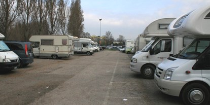Motorhome parking space - Perugia - Area di Sosta Camper