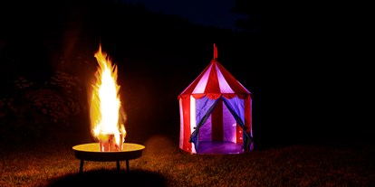 Reisemobilstellplatz - Umgebungsschwerpunkt: Fluss - Bayern - Schwedenfeuer in der Rezeption erhältlich - bringen Sie bitte einen Grill oder Feuerschale mit. - Campingplatz Sippelmühle