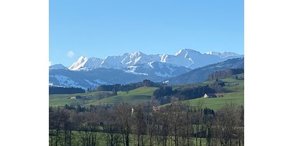 Reisemobilstellplatz - Wintercamping - Alpen - Wellnesshof „P. WELLNESS CLASSIC THAIMASSAGE“