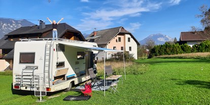 Reisemobilstellplatz - Art des Stellplatz: bei Bergbahn - Alpen - Camperplatz Nampolach