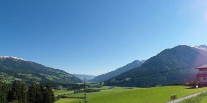 Reisemobilstellplatz - Umgebungsschwerpunkt: am Land - Alpen - Blick vom Panoramastellplatz Friedburg aus - Panoramastellplatz Friedburg