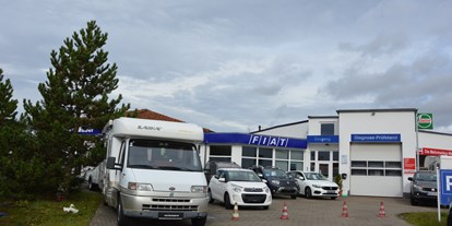 Reisemobilstellplatz - Geisa - Ansicht Autohaus  - Fiat Autohaus Täuber 