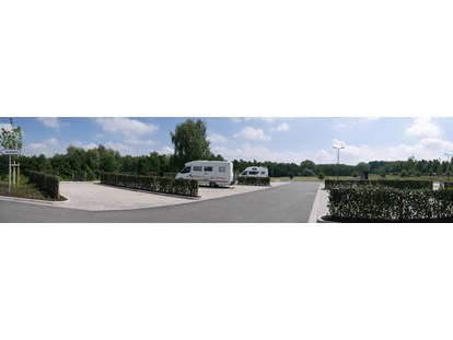 Reisemobilstellplatz - Umgebungsschwerpunkt: am Land - Nordrhein-Westfalen - 10 Wohnmobile finden Platz am "Werrebogen" - Wohnmobilstellplatz Detmold "Werrebogen"