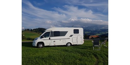 Reisemobilstellplatz - Umgebungsschwerpunkt: am Land - Alpen - Bauernhof Fendrig