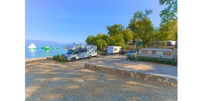 Reisemobilstellplatz - Umgebungsschwerpunkt: Strand - Pinezići - Eco Camping Glavotok