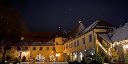 Reisemobilstellplatz - Sauna - Cadolzburg - Adelsdorfer Schloss  - Stellplatz im Aischgrund 
