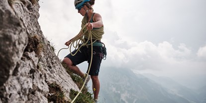 Reisemobilstellplatz - Wohnwagen erlaubt - Schweiz - Das Klettereldorado zieht kletterbegeisterte Sportler an.
Für jeden ist etwas dabei.  - Gastlosen Camp Area Jaun