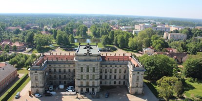 Reisemobilstellplatz - Umgebungsschwerpunkt: Stadt - Region Schwerin - Stellplatz am Schloss