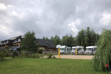 Wohnmobilstellplatz: An der Metow-Ferienpark.Hotel.Camping