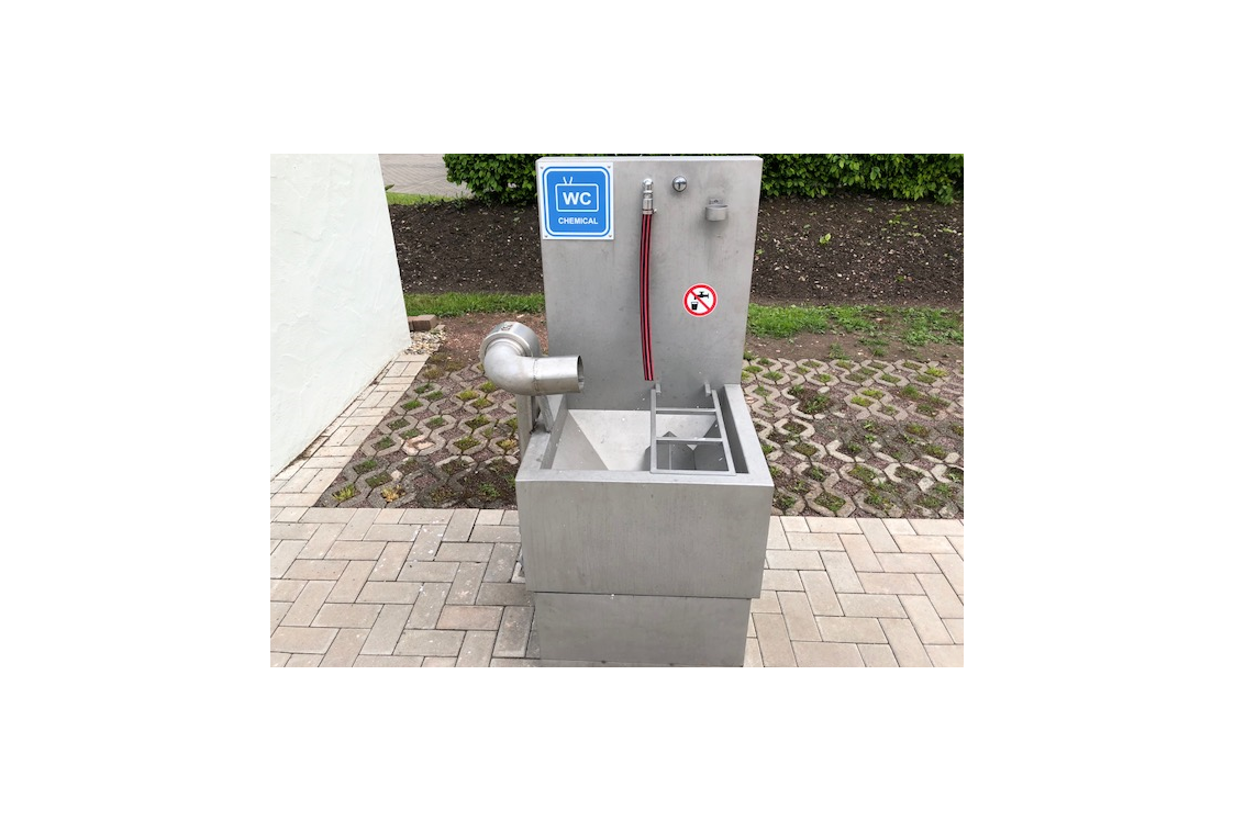 Wohnmobilstellplatz: Ausguss Toilettenkassetten - Reisemobilpark Saarburg