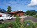 Wohnmobilstellplatz: Rezeption mit Entsorgungsstelle  - Camping Lindlbauer Inzell