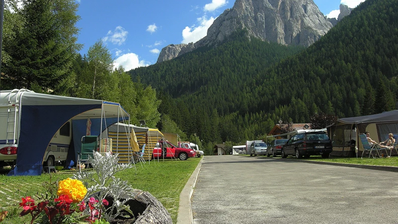 Camping Vidor: Fantastische campings in de Dolomieten - stellplatz.info