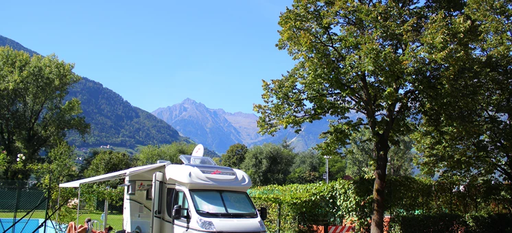 Les emplacements de stationnement pour camping-cars doivent-ils être surveillés ? - stellplatz.info