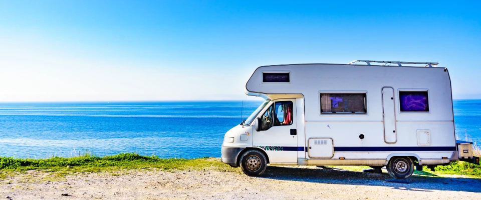 Emplacements pour camping-cars aux Pays-Bas, de la mer du Nord aux champs de tulipes