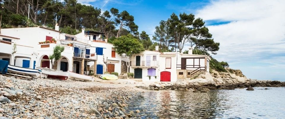 Piazzola Costa Brava con tocco mediterraneo