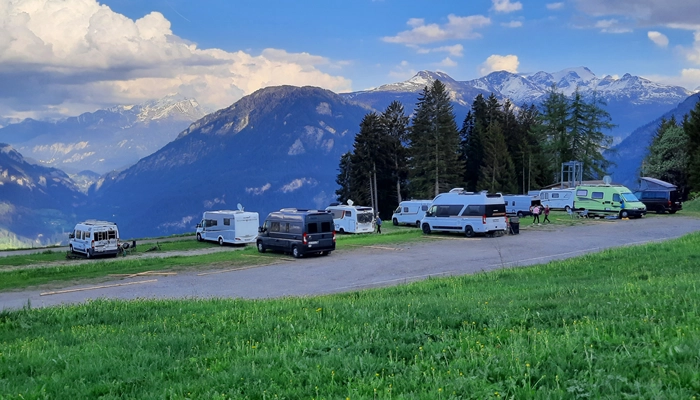 Stellplatz +plus+ Heinzenberg-Lescha