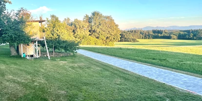 Reisemobilstellplatz - Umgebungsschwerpunkt: am Land - Pfaffing (Landkreis Rosenheim) - Abgelegener Stellplatz mit einzigartigen Bergblick