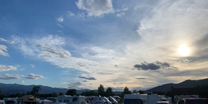 Reisemobilstellplatz - Wohnwagen erlaubt - Schwarzenbach am Größing - Schöne Abendstimmung am Schitterhof Camping WEISS - Schitterhof CAMPING WEISS