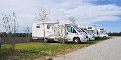 Reisemobilstellplatz - Wohnwagen erlaubt - Bellcaire d'Empordà - Area Massis del Montgri - Camper Park - Area Massis del Montgri - Camper Park
