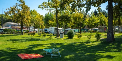Reisemobilstellplatz - Duschen - Dormelletto - Camping Lido Verbano