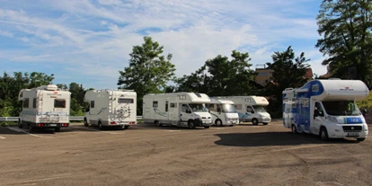 Place de parking pour camping-car - Umgebungsschwerpunkt: Berg - Žiri - Raststätte für Wohnmobile Kranj 