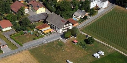 Reisemobilstellplatz - Stromanschluss - St. Martin (Feldkirchen in Kärnten, Steuerberg) - Gasthof Roseggerhof