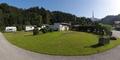 Parkeerplaats voor camper - öffentliche Verkehrsmittel - Thierberg (Kufstein) - Camping Reiterhof