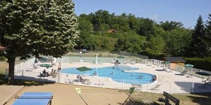 Motorhome parking space - Swimmingpool - Puy de Dôme - Tolle Poolanlage - Stellplatz Huttopia Royat