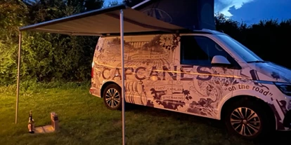 Parkeerplaats voor camper - SUP Möglichkeit - Grube - Wein trifft Camping am 18.8.22  - Campingplatz Behnke