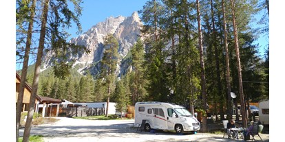 Motorhome parking space - Grauwasserentsorgung - Trentino-South Tyrol - Rolling Home pitches - Camping Sass Dlacia