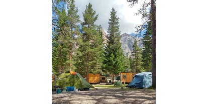 Place de parking pour camping-car - Wintercamping - Italie - Alpine tent pitches - Camping Sass Dlacia
