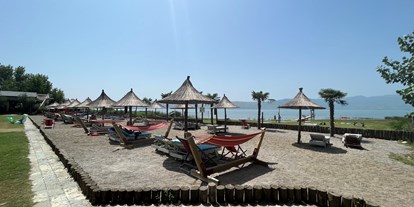 Motorhome parking space - Angelmöglichkeit - Bar - Lake Shkodra Resort