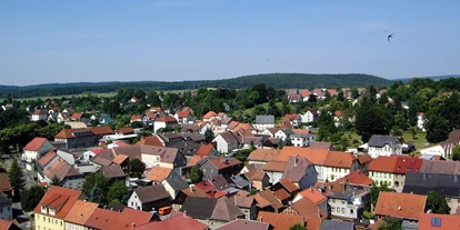 Reisemobilstellplatz - Umgebungsschwerpunkt: Stadt - Dröbischau - Eisfeld - Wohnmobilstellplatz am Volkshaus