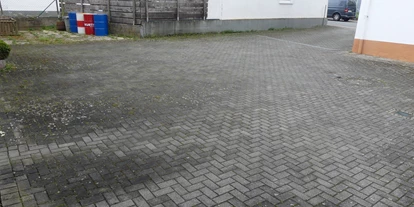 Motorhome parking space - Umgebungsschwerpunkt: am Land - Welgesheim - Innenhof - Stellplatz Wispertrail