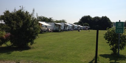 Reisemobilstellplatz - Venlo - Auch Wohnmobilclubs treffen sich gerne bei uns - Stellplatz Campingplatz Graskamp