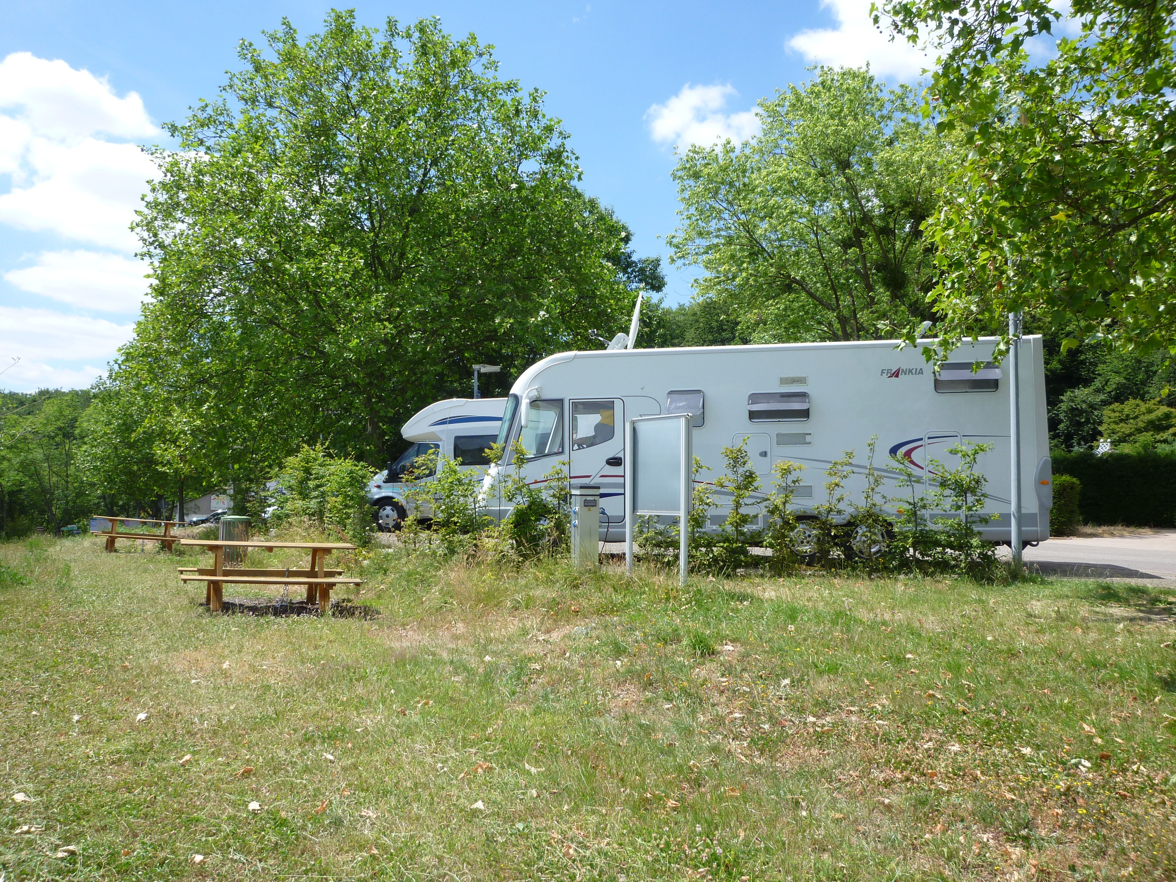 área de autocaravanas - Wohnmobilstellplatz Finkenrech - Wohnmobilstellplatz am Freizeitzentrum Finkenrech