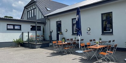 Motorhome parking space - Restaurant - Wallsbüll - Biergarten - Gasthaus Langstedt