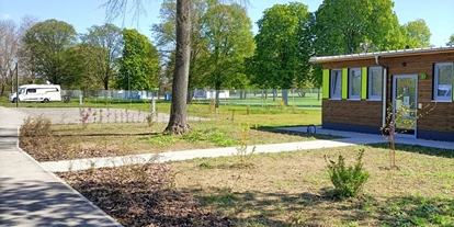 Parkeerplaats voor camper - Art des Stellplatz: eigenständiger Stellplatz - Maulbronn - Wohnmobilpark Bruchsal